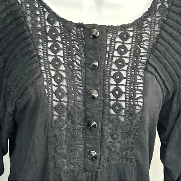 Women's Small Black Top Y2K Puff Sleeve Smocked Waist Buttons Crochet Whimsigoth - Picture 3 of 14